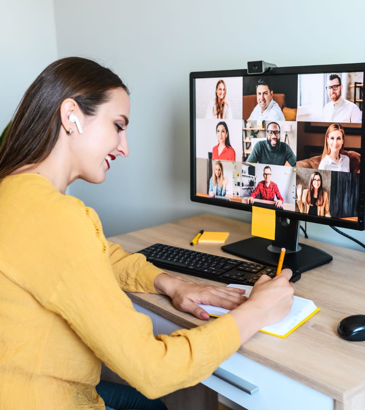 teamprove-scrumtisch Geschäftsfrau in Remote-Meeting